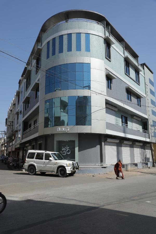Hotel Balaji Palace Porbandar Ngoại thất bức ảnh
