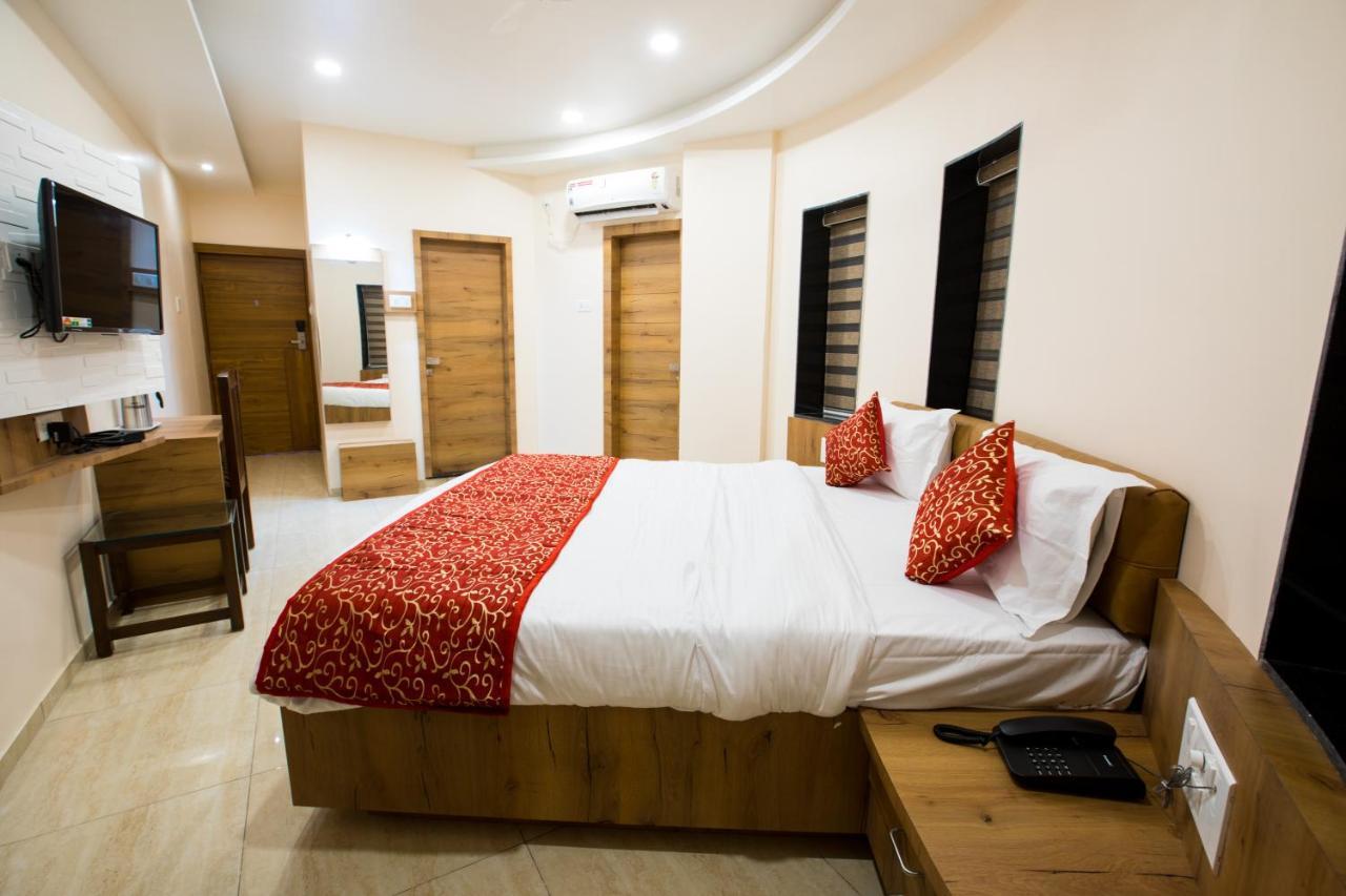 Hotel Balaji Palace Porbandar Ngoại thất bức ảnh